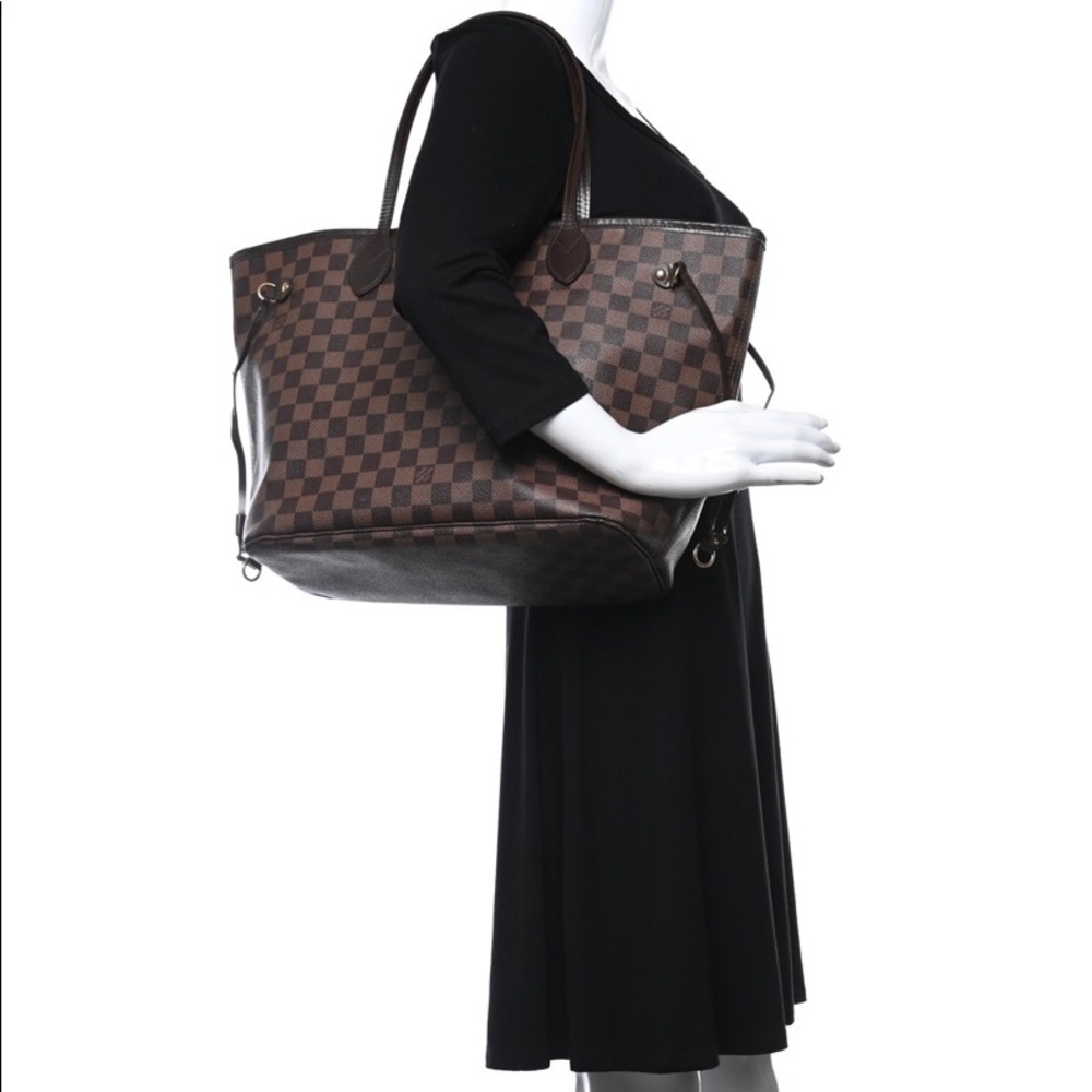 SALE!!! LOUIS VUITTON DAMIER EBENE NEVERFULL MM